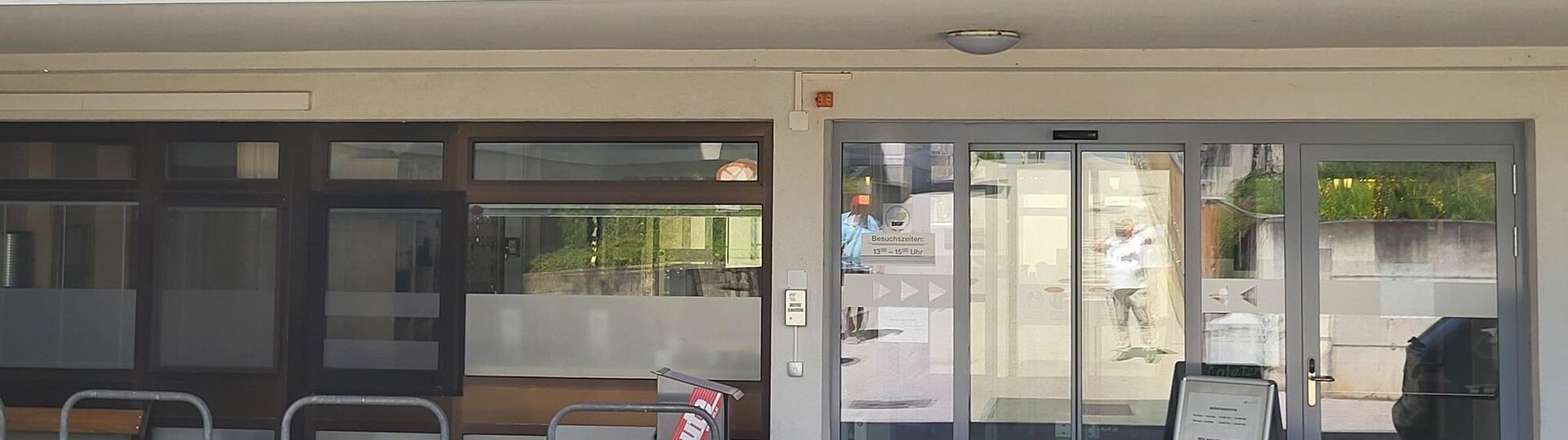 Der Eingang der Klinik Oberpullendorf