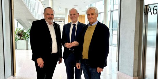 LH Doskozil und die Geschäftsführer Öller und Kriwanek