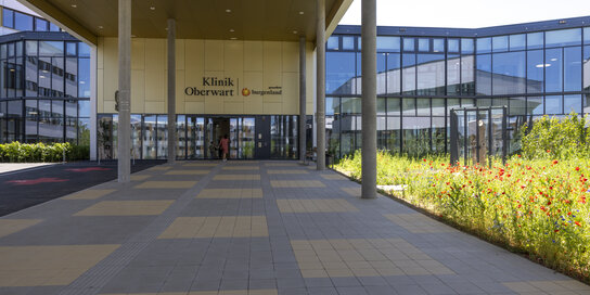 Der Eingang der Klinik Oberwart