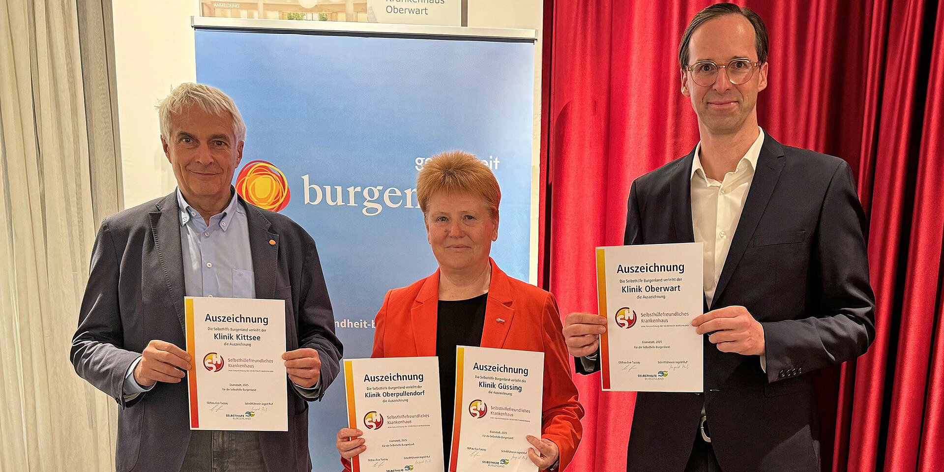 Foto: Gesundheit Burgenland Stephan Kriwanek, Eva Tuczay und Alexander Kröner bei der Verleihung der Zertifikate