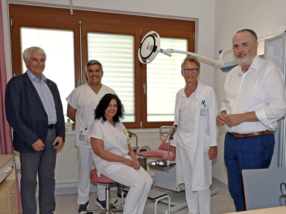 Foto: Gesundheit Burgenland LH Hans Peter Doskozil bei der Erweiterung des Kinderwunsch-Instituts