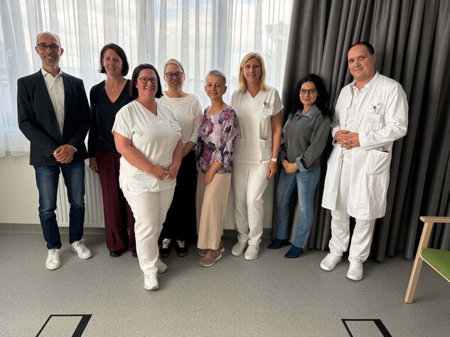 Foto: Gesundheit Burgenland Gruppenfoto in einer Klinik