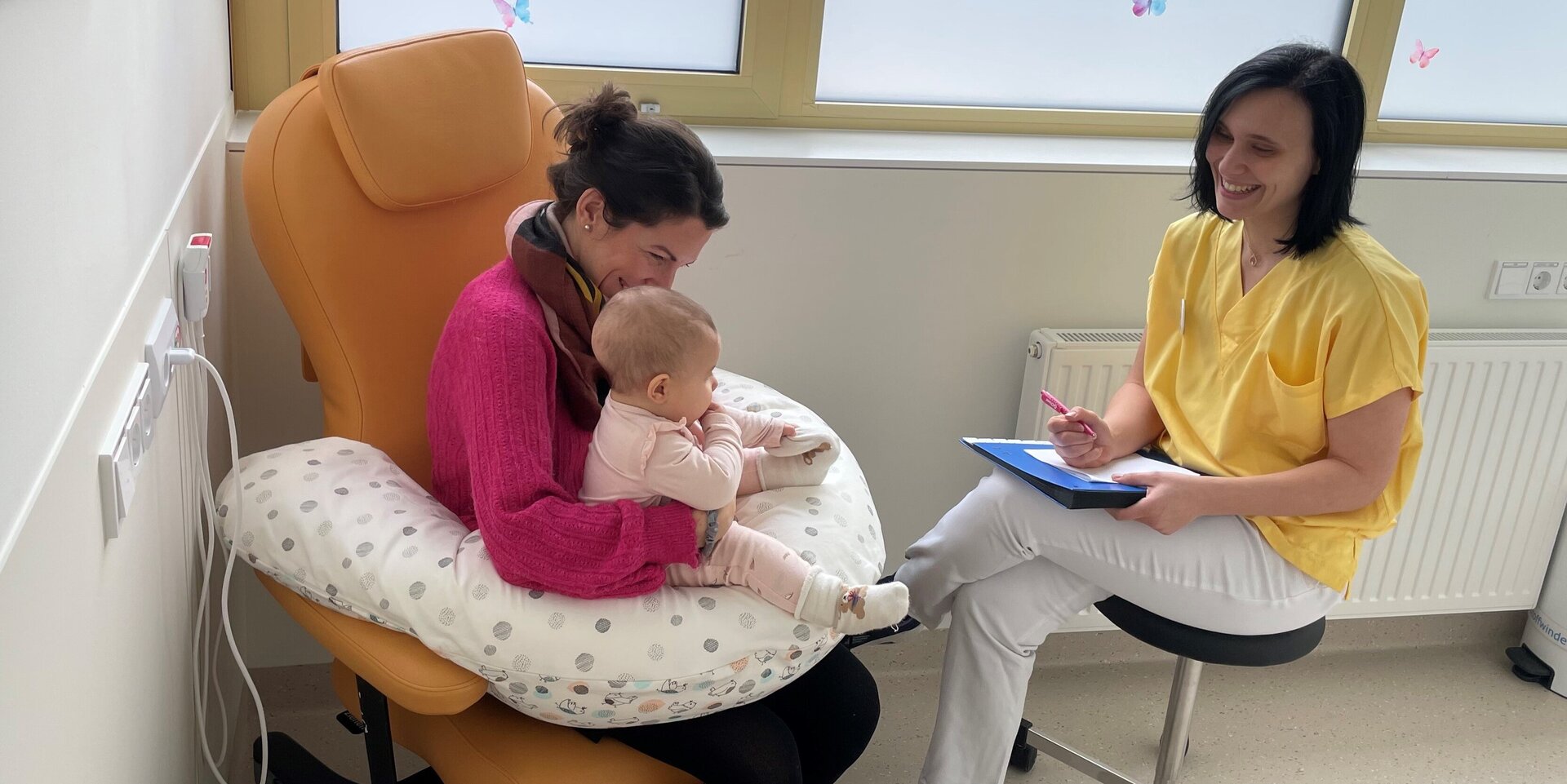 Foto: Gesundheit Burgenland Stillambulanz, Gespräch in Oberwart