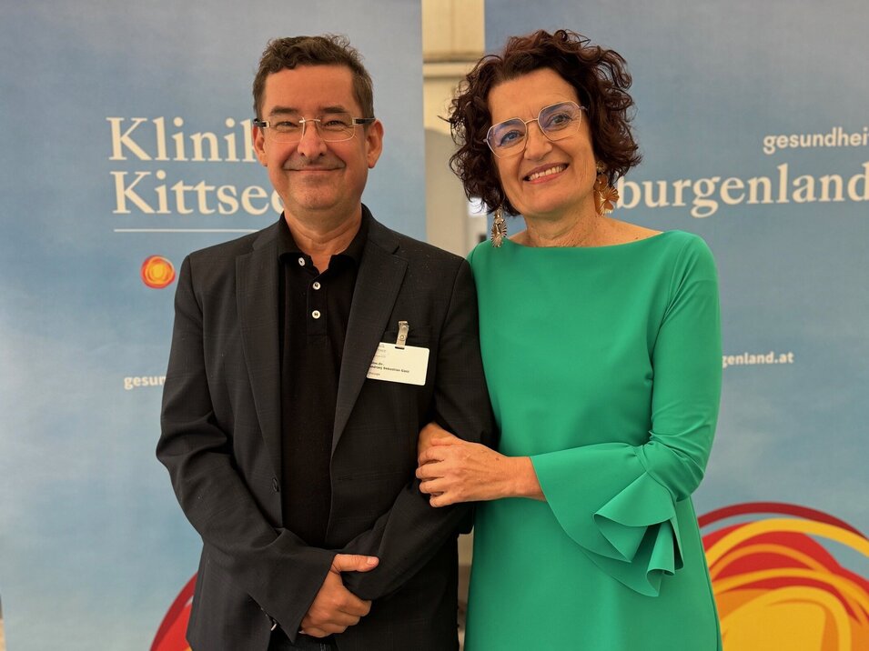 Foto: Gesundheit Burgenland Anna Kettner mit Prim. Andrzej Gasz, ihrem interimistischen Nachfolger in der ärztlichen Direktion der Klinik Kittsee