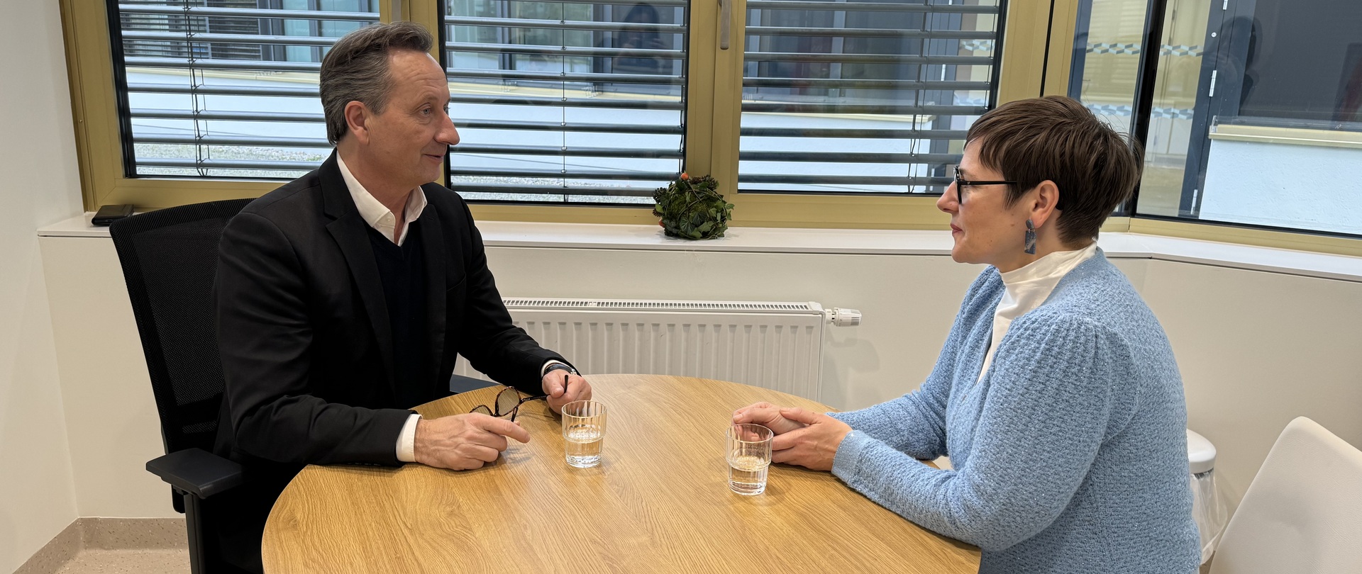 Ombusmann mit Patientin 