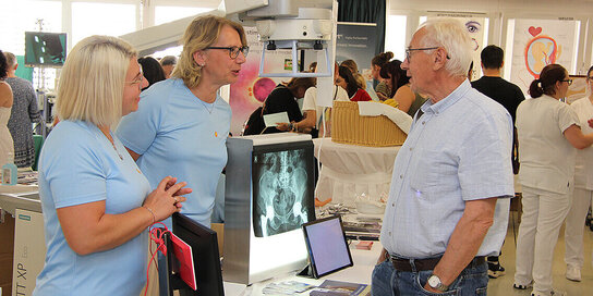Im Bild: Schon im Vorjahr herrschte großer Andrang und viel Interesse der Bevölkerung beim Tag der offenen Tür in der Klinik Oberpullendorf.