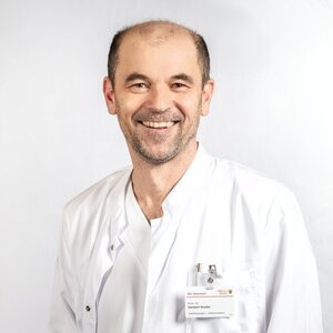 Porträt: Prim. Dr. Herbert Gruber