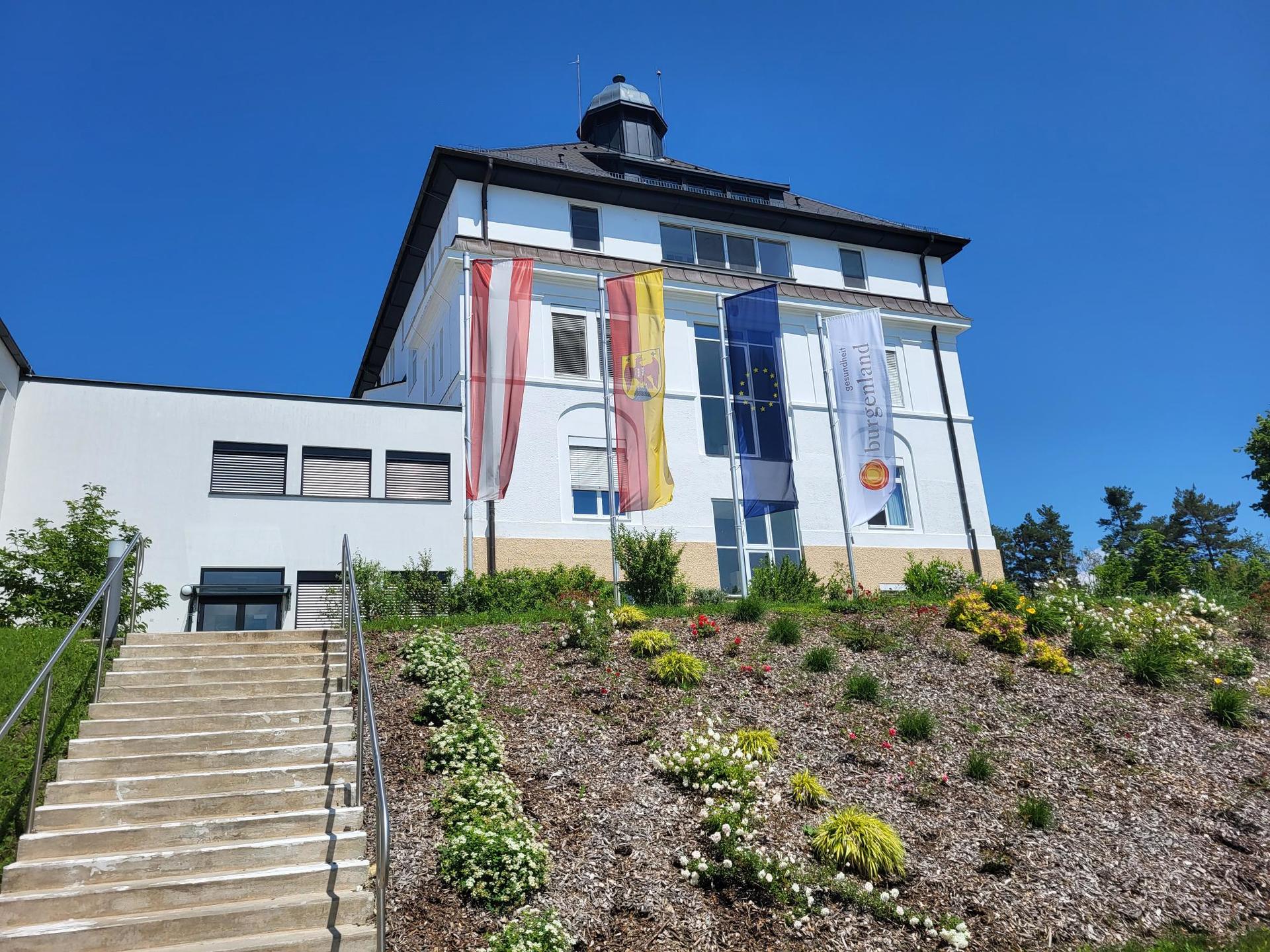Klinik Oberpullendorf Gebäude außen